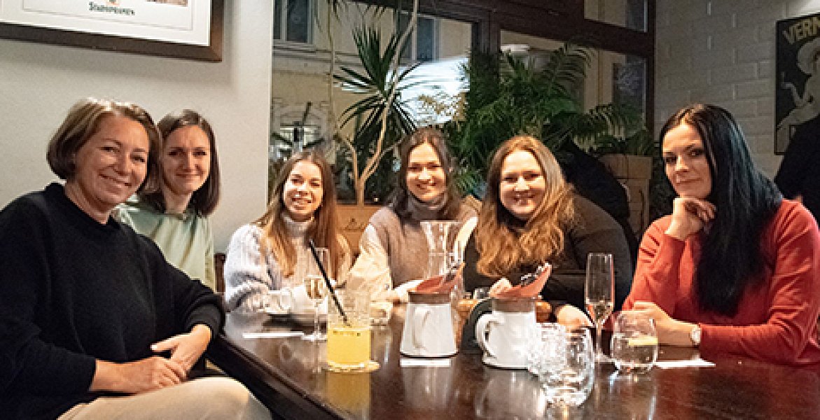 Rozvojový tým Sue Ryder i v roce 2026 aktivně mění dlouhodobou péči o seniory v Česku