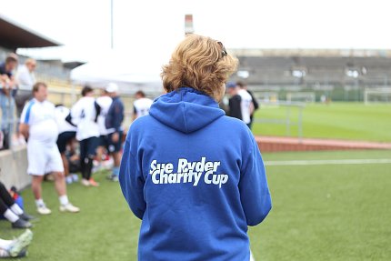 Sue Ryder Charity Cup 2026 305 gólů, 32 týmů a 1 855 000 Kč pro důstojné stáří