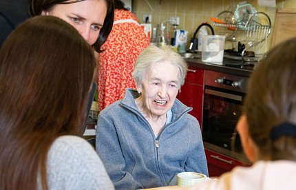 Velikonoční setkání seniorů a studentů