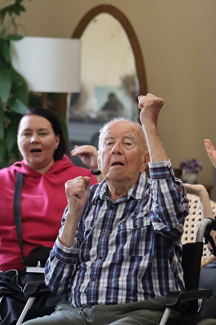 V Sue Ryder roztančíme boky i kolečka 